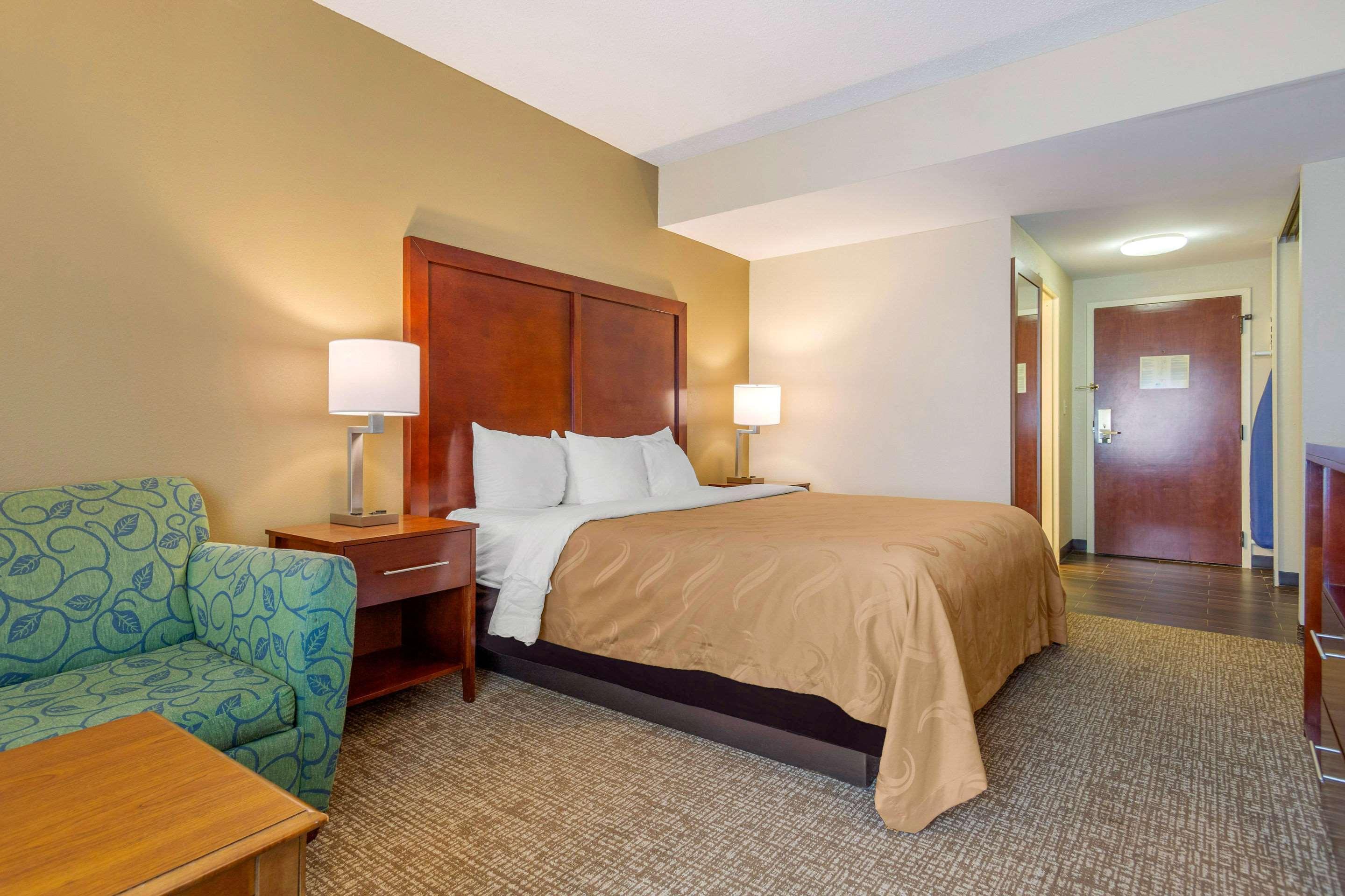 Quality Inn & Suites Olde Town Portsmouth Zewnętrze zdjęcie