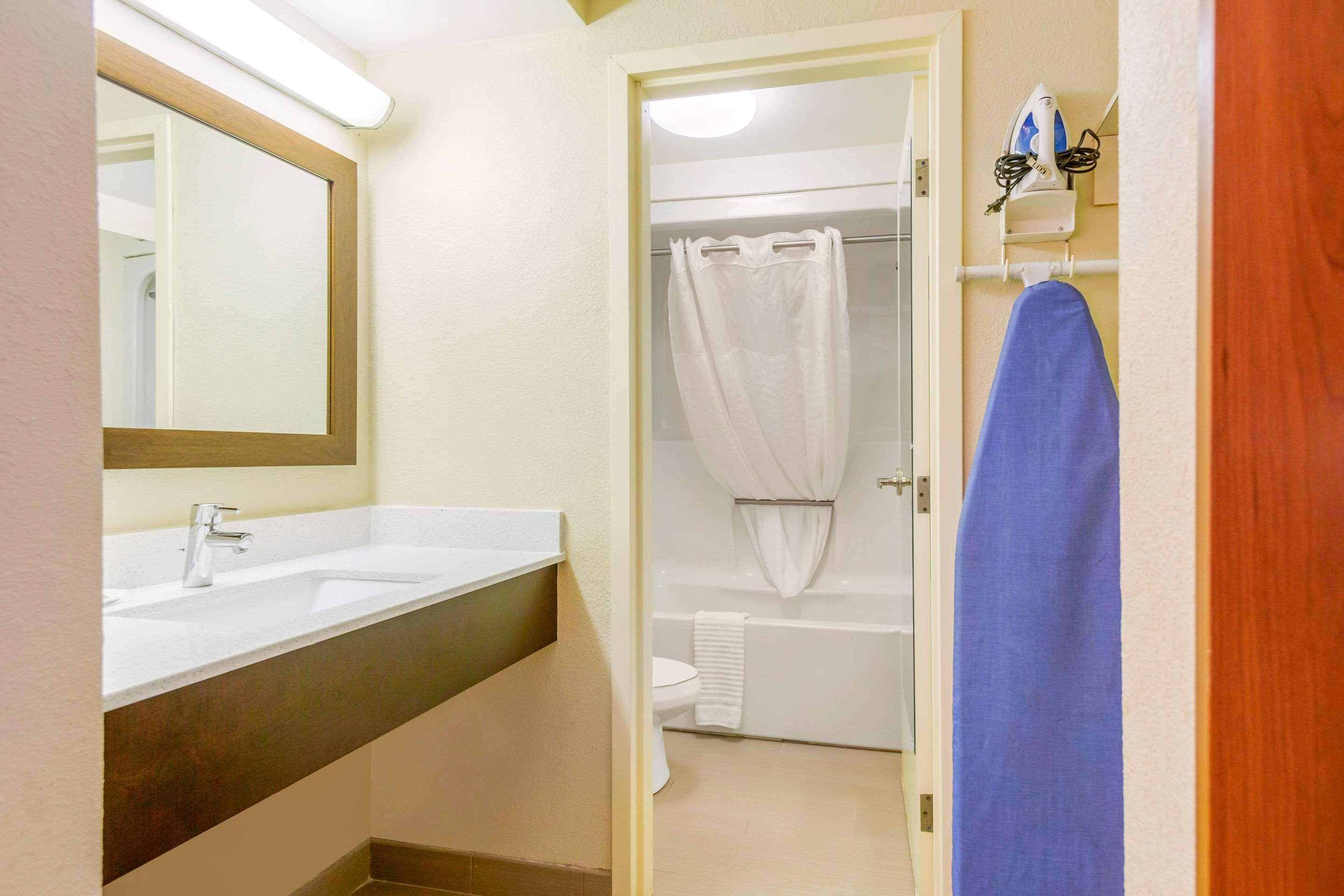 Quality Inn & Suites Olde Town Portsmouth Zewnętrze zdjęcie