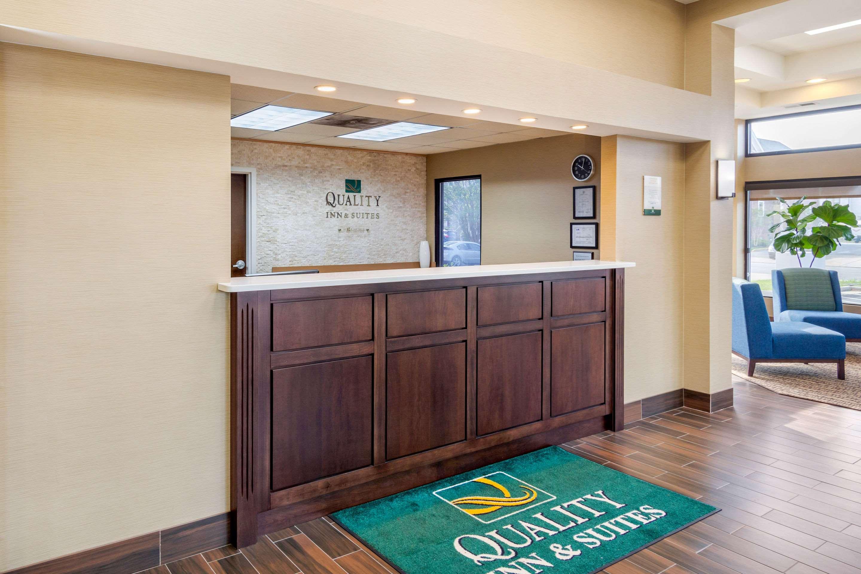 Quality Inn & Suites Olde Town Portsmouth Zewnętrze zdjęcie
