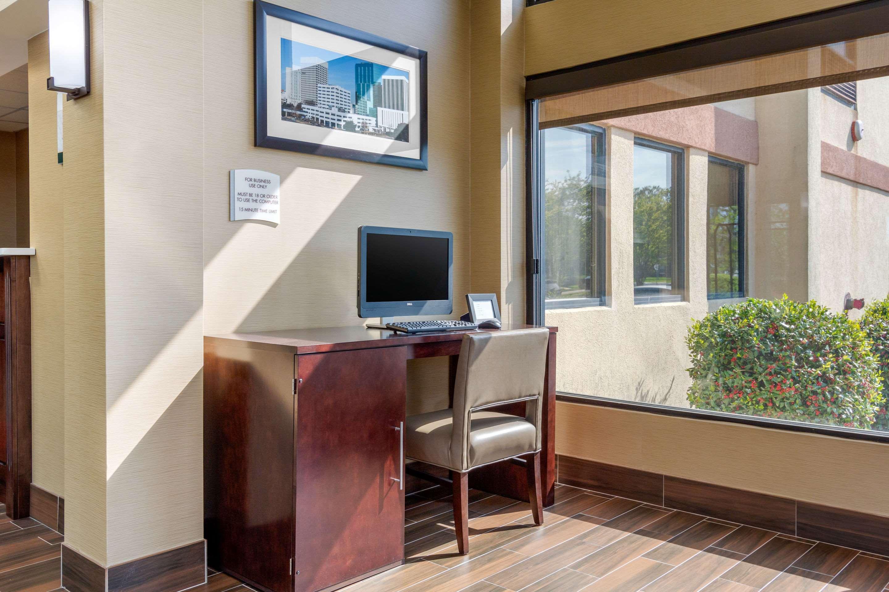 Quality Inn & Suites Olde Town Portsmouth Zewnętrze zdjęcie