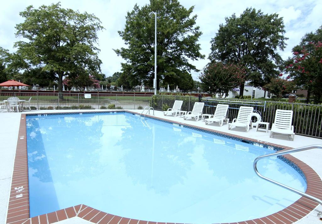 Quality Inn & Suites Olde Town Portsmouth Zewnętrze zdjęcie