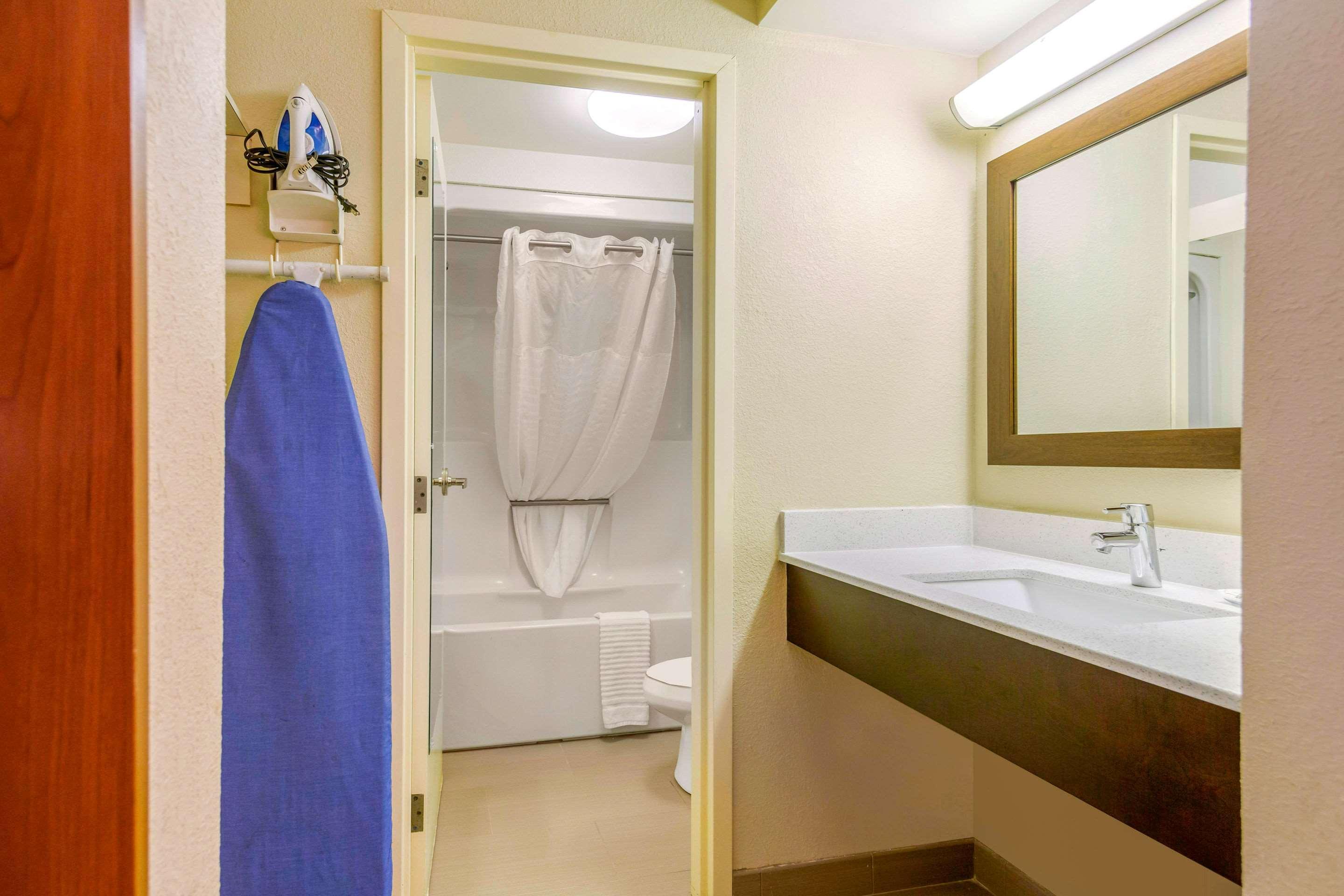 Quality Inn & Suites Olde Town Portsmouth Zewnętrze zdjęcie